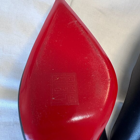 Christian Louboutin - Classic Black Heels - Picture 7 of 16